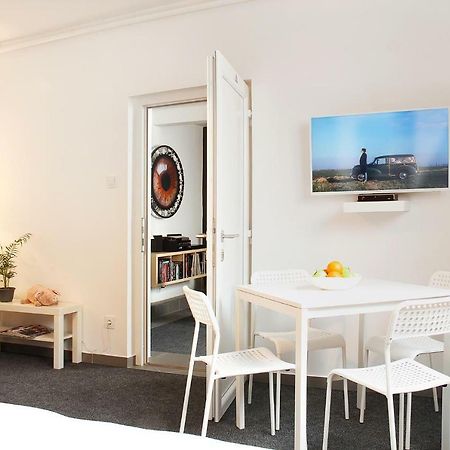 Floyd Room Zagreb Extérieur photo