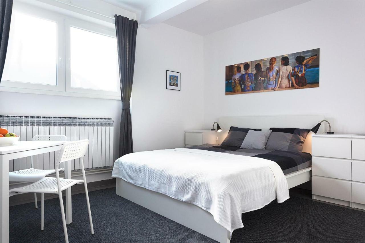 Floyd Room Zagreb Extérieur photo